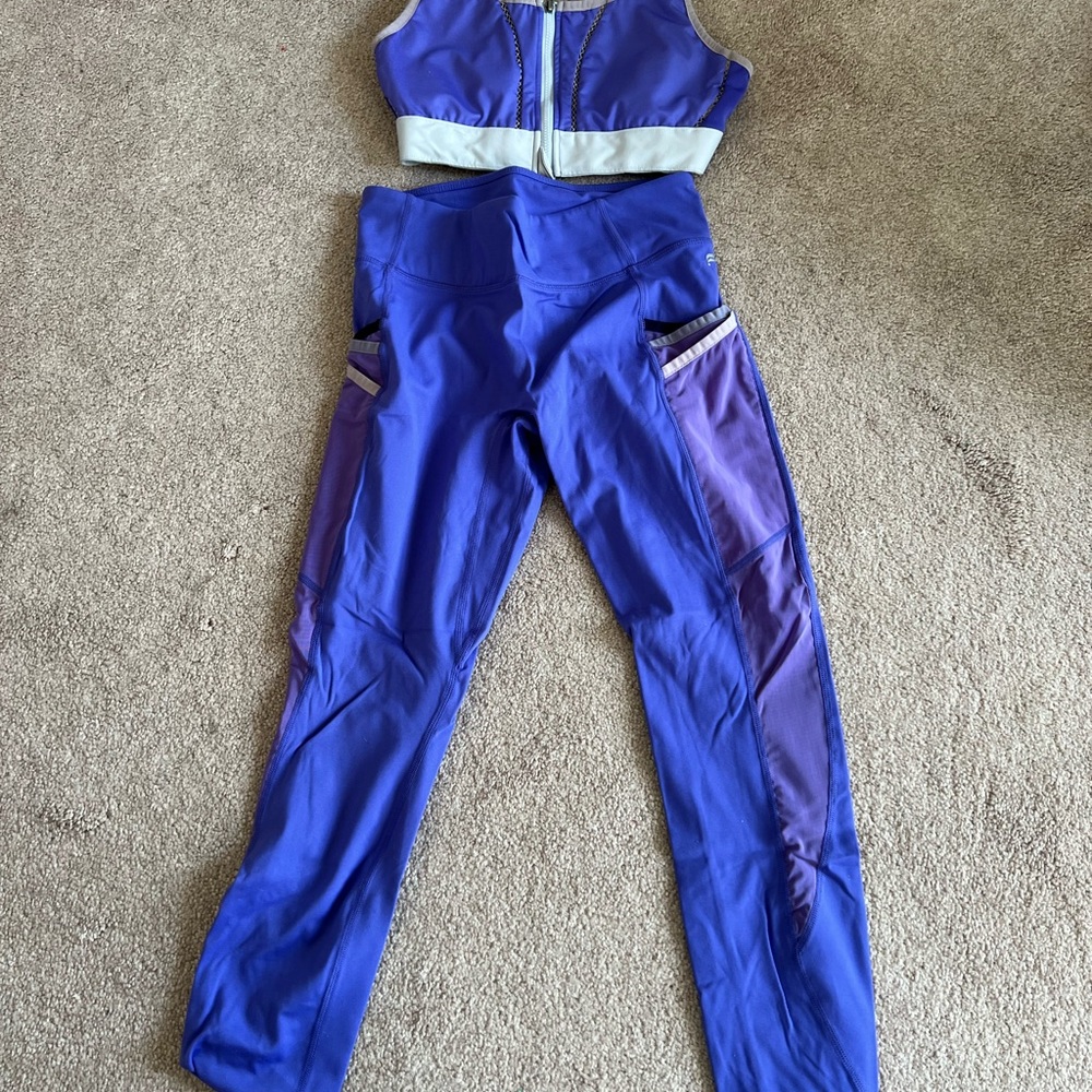 Fabletics Bundle - Size Small - image 5